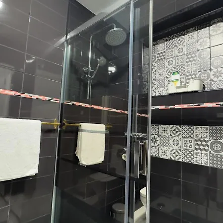 Privado Pena Habitación en casa particular *